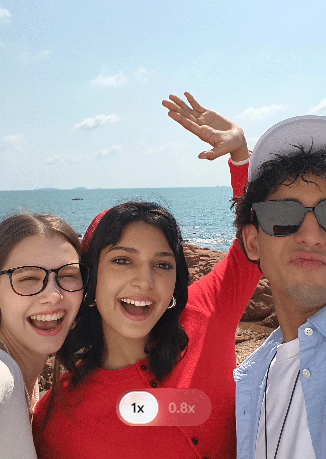 vivo V80FE 50 MP ZEISS Group Selfie Camera mb