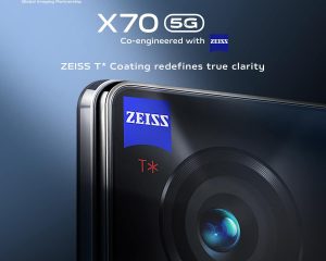 vivo X70 lands in stores soon