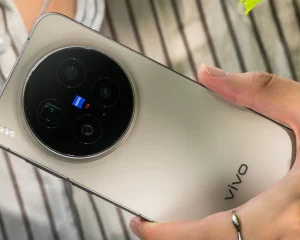 vivo X300 Series-1